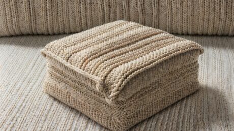 Вязаные абажуры для светильников — уютное теплое свечение в интерьере 10 Вязаные абажуры для светильников — уютное теплое свечение в интерьере